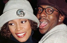 Chồng cũ cố danh ca Whitney Houston kiện phim tài liệu bi thương về bà