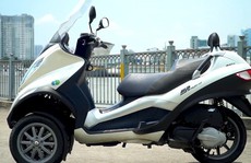 Vì sao xe máy điện Honda, Yamaha chưa bán chính thức ở Việt Nam?