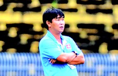 Trần Minh Chiến và… “cả nhà đá bóng”