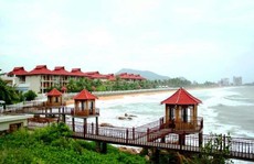 Trị bệnh ung thư ở Singapore, ông Trần Bắc Hà vẫn “tất bật” với công việc
