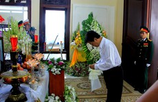 Nguyên Thủ tướng Nguyễn Tấn Dũng tiễn biệt cố Thủ tướng Phan Văn Khải