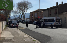 Pháp: Bắn chết nghi can bắt con tin ở siêu thị