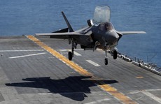 “Tia chớp” F-35 của Mỹ ra oai