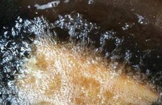Tuyệt chiêu chiên thịt heo da vàng ươm, giòn rụm