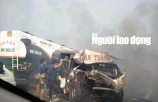 Khói đốt đồng gây họa: Quản lý cao tốc như đường làng!