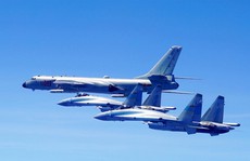 Mỹ chỉ trích Trung Quốc đáp máy bay ném bom xuống Hoàng Sa