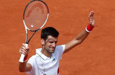 Roland Garros 2018: Djokovic thắng nhọc, Nishikori thoát hiểm