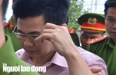 Bị cáo nằm viện, phiên tòa xử vụ chủ Facebook 'chống tham nhũng' bị hoãn