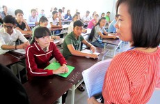 Hết phôi bản cũ, Huế tạm dừng cấp bản sao bằng tốt nghiệp THPT
