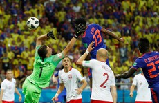 Colombia xé nát hàng thủ Ba Lan