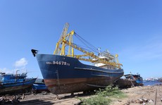 Vụ khốn đốn vì tàu vỏ thép nằm bờ: Đến lượt BIDV kiện ngư dân