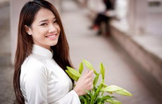 Sau lùm xùm tình cảm, Nhã Phương 'phủ sóng' khắp nơi