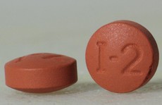 Thuốc giảm đau ibuprofen gây rối loạn sức khỏe sinh sản nam giới