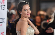 Rộ tin Angelina Jolie đã sẵn sàng hẹn hò với tỷ phú