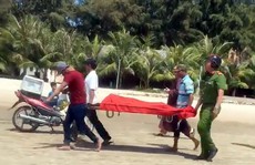 Quảng Nam: 2 người chết đuối khi tắm biển