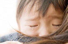 Thư con gái gửi cha mẹ sắp ly hôn: Ngày mai, con sẽ mồ côi