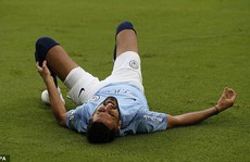 Cầu thủ đắt giá nhất lịch sử CLB chấn thương, Manchester City “nín thở”