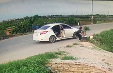 Ăn cắp quen tay...