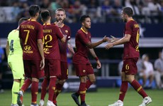 Thua ngược trong 8 phút, Barcelona ôm hận trước cựu thù Roma