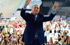 Ông Erdogan: “Họ có đồng đô-la, chúng ta có Thánh Allah”