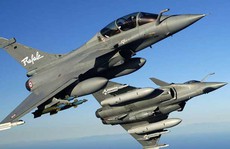Chiến đấu cơ Rafale của Không quân Pháp lần đầu thăm Việt Nam