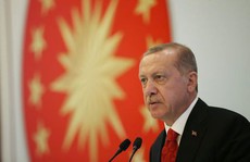 Thổ Nhĩ Kỳ chạy đua giải cứu kinh tế