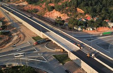 Không thu phí cao tốc Hải Phòng-Hạ Long nhưng lại mất phí qua cầu