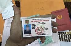 Làm giả đủ loại giấy tờ