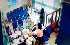 [VIDEO] Cận cảnh tên cướp ngân hàng ở Tiền Giang