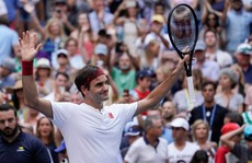 Clip: Federer, Sharapova đánh bại đàn em, vào vòng 4 US Open
