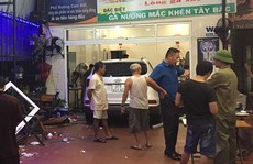 Ôtô bất ngờ lao vào quán nhậu, 6 thực khách nhập viện cấp cứu