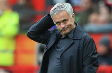Mourinho bực tức với học trò sau trận hòa thất vọng