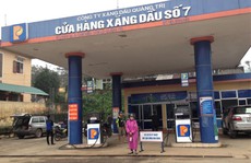Hàng loạt xe chết máy, kiểm tra bồn chứa xăng phát hiện 150 lít nước