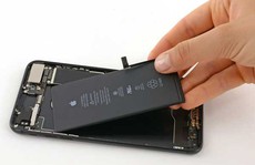 Người dùng iPhone đời cũ tại VN được đổi pin nếu máy chậm