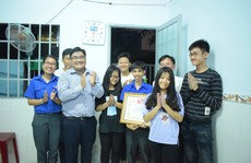 Thành đoàn TP HCM khen thưởng “thầy giáo” lớp học đặc biệt