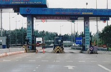 Tuyến cao tốc TP HCM - Trung Lương đang như... đường làng!