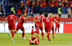 Mở tour sang Dubai xem tuyển Việt Nam đá tứ kết