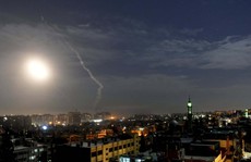 Đằng sau chuyện Israel công khai không kích Syria
