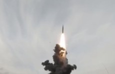 Trung Quốc khoe tên lửa 'sát thủ Guam' nhắn nhủ Mỹ