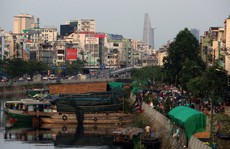 Chợ hoa Tết Bến Bình Đông ngày càng đìu hiu dù cận Tết