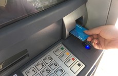 Hơn 25 triệu thẻ ATM phải chuyển sang thẻ chip vào cuối năm nay