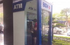 Làm sao không bị mất cắp thông tin khi rút tiền ATM?