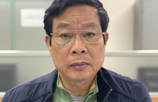 Nhận 3 triệu USD, cựu bộ trưởng Nguyễn Bắc Son mang tiền ra ban công cất giấu