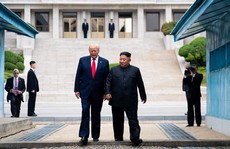 Vừa tuyên bố nối lại đàm phán với Mỹ, Triều Tiên phóng tên lửa