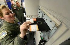 Bỏ đĩa mềm trong vận hành vũ khí hạt nhân, Mỹ tự hủy chốt chặn?