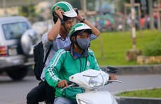 Khách đi Grab tới điểm đón trễ phải trả phí 'xe chờ quá 5 phút'!