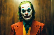 Bất chấp tranh cãi, “Joker” vẫn hốt bạc phòng vé