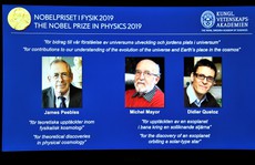 Nobel Vật lý 2019 và sự tiến hóa của vũ trụ