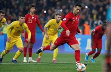 Ronaldo 'kéo' đoàn tàu Bồ Đào Nha về đích Euro