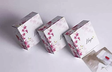 Amazon bán viên máu trinh tiết, khách hàng Ấn Độ giận run